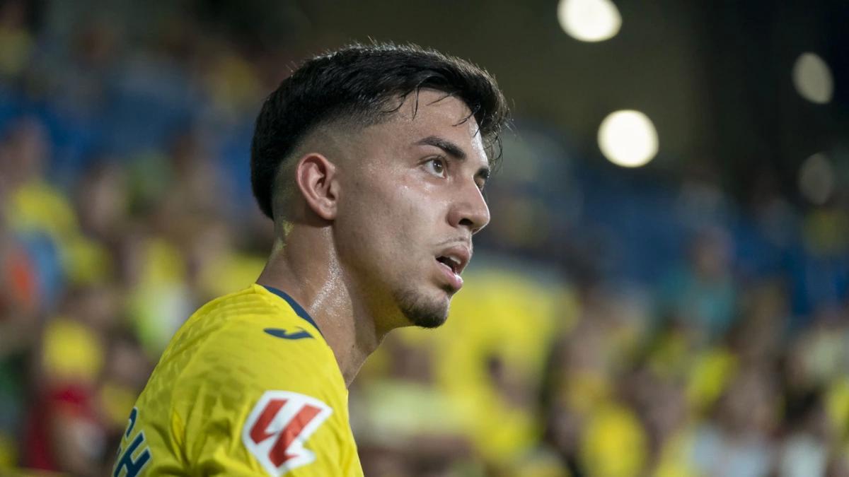 pg电子游戏-官方：黄潜与阿霍马克续约至2028年，并将他外租至巴列卡诺